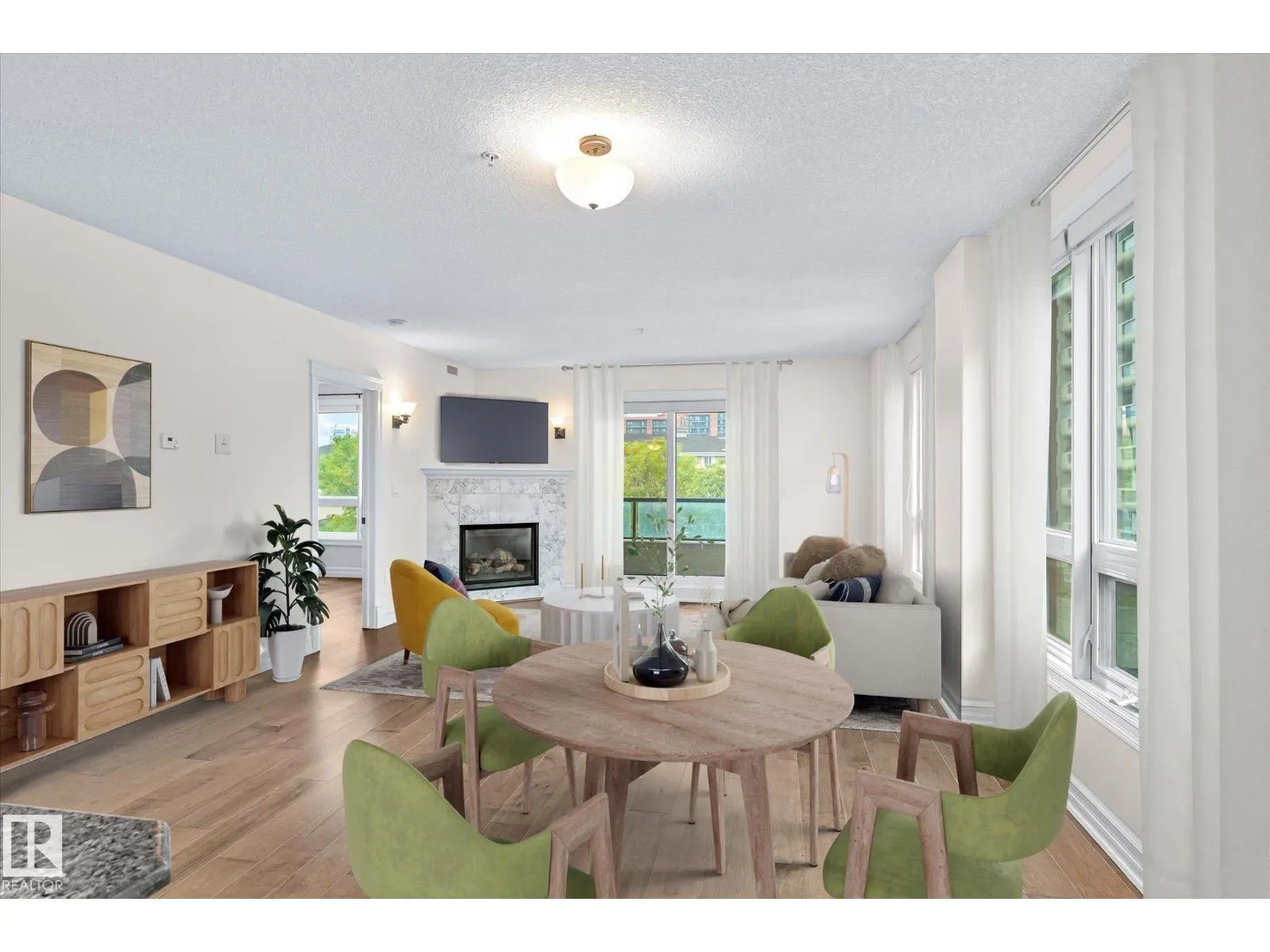 #304 10142 111 ST NW