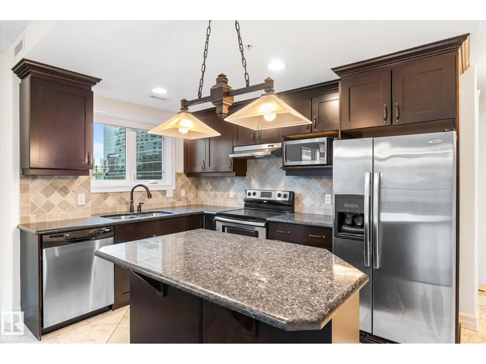 #304 10142 111 ST NW