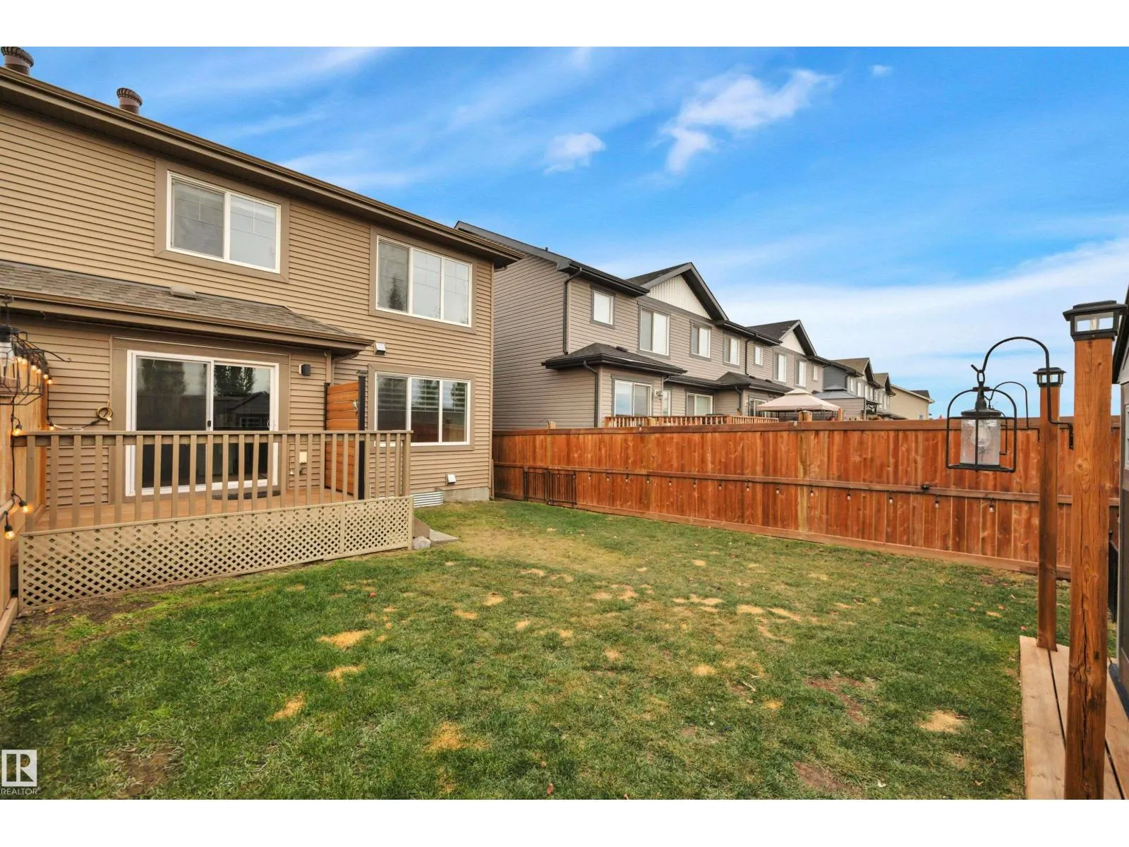 275 LARCH CR