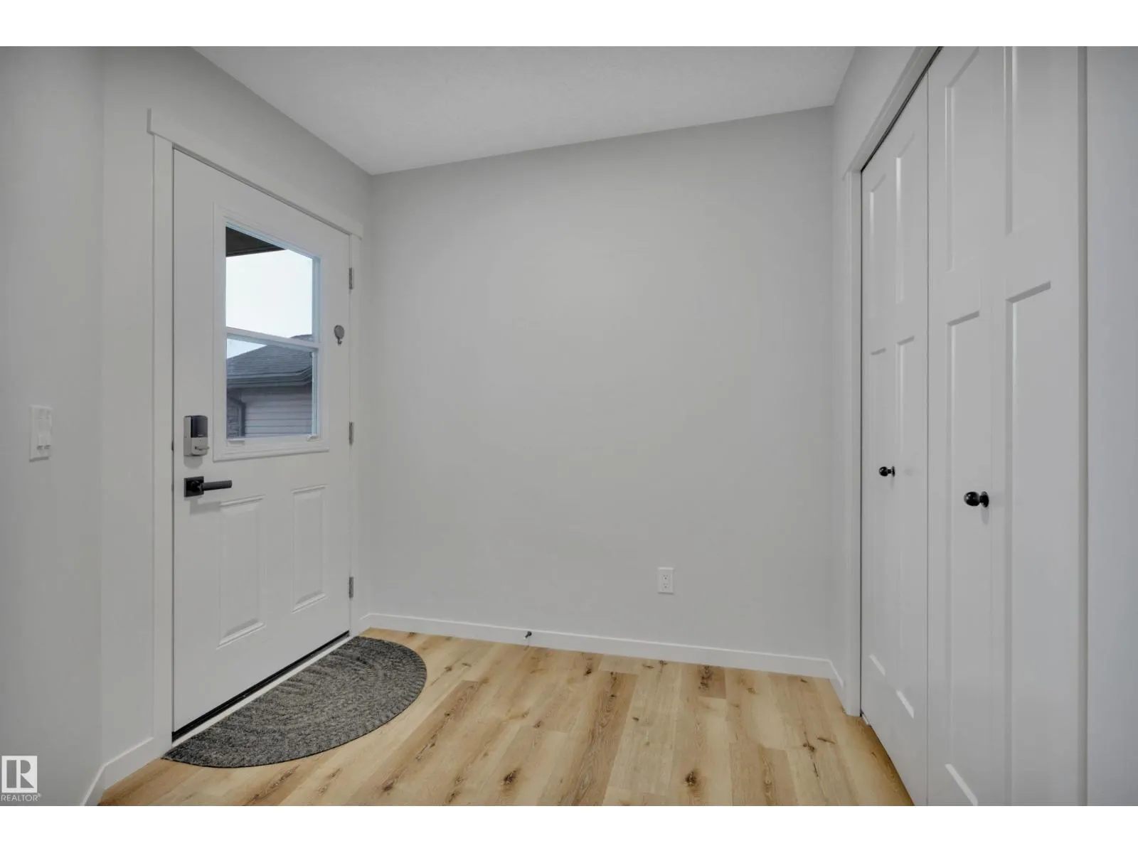 275 LARCH CR