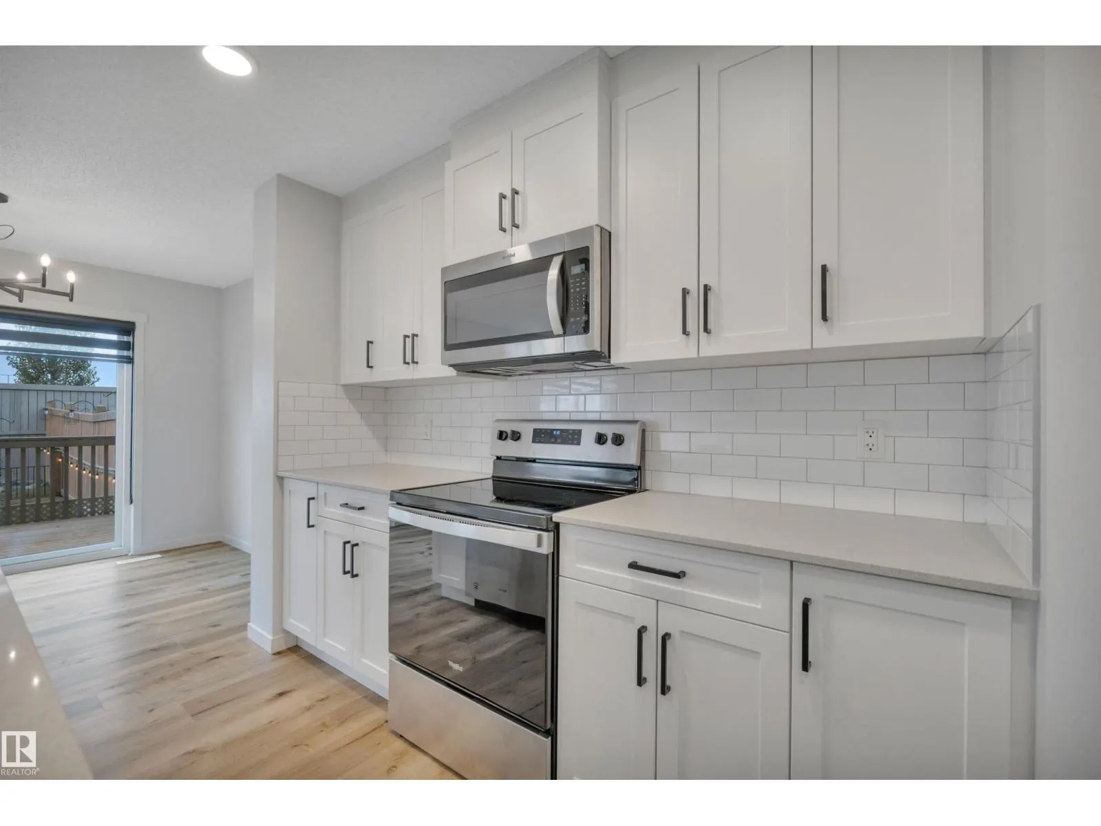 275 LARCH CR