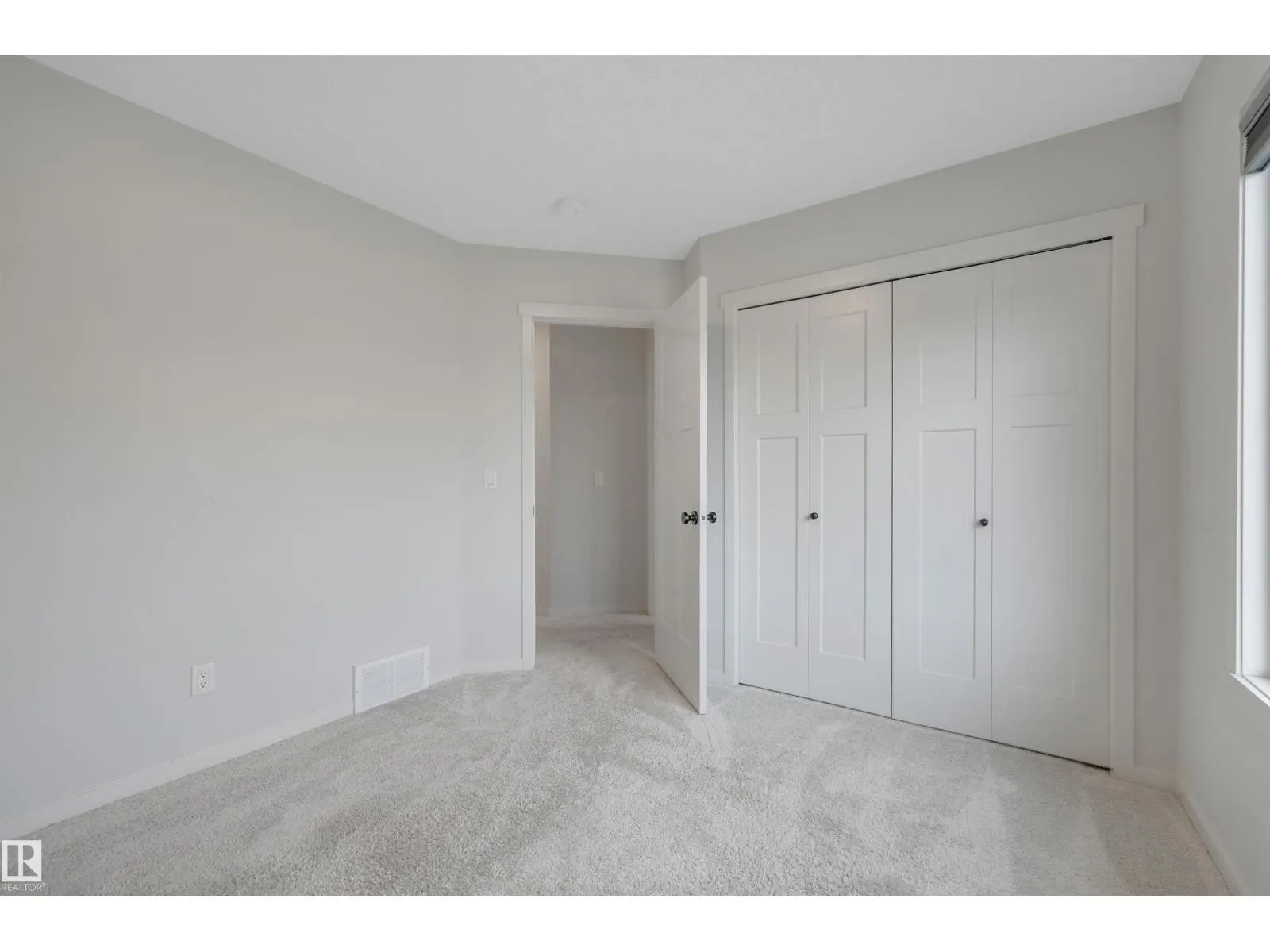 275 LARCH CR