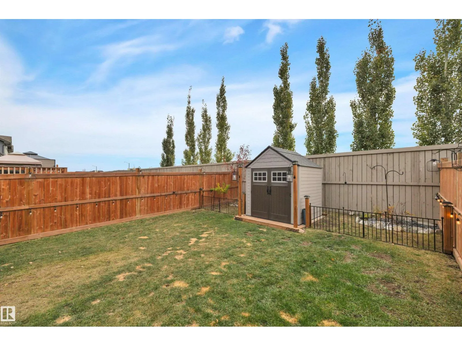 275 LARCH CR