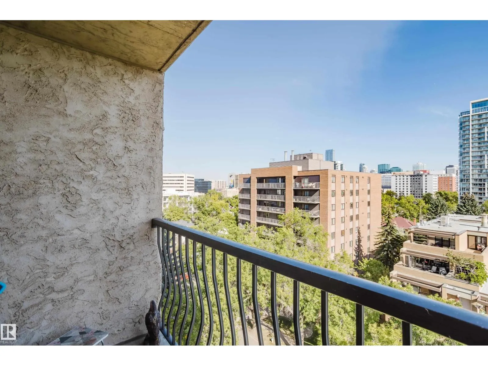 #903 9916 113 ST NW