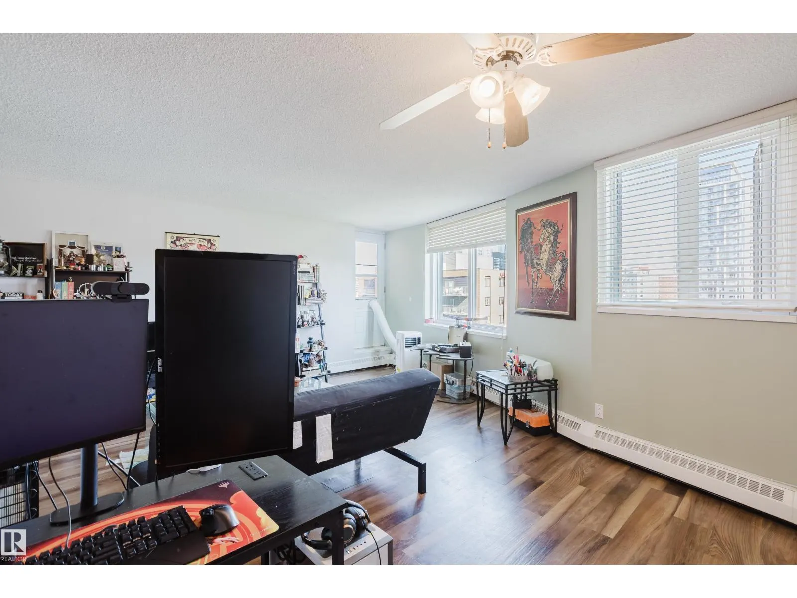 #903 9916 113 ST NW