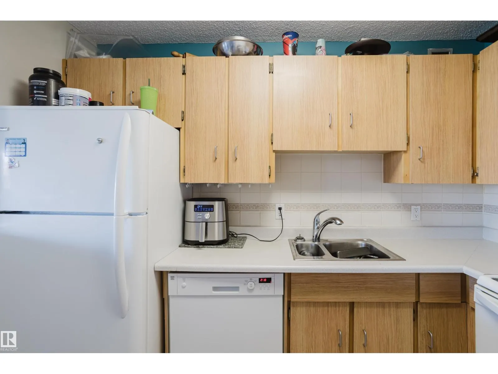 #903 9916 113 ST NW