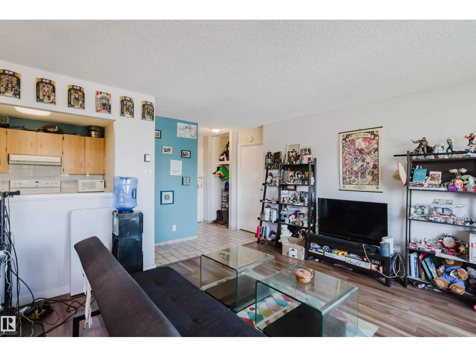 #903 9916 113 ST NW