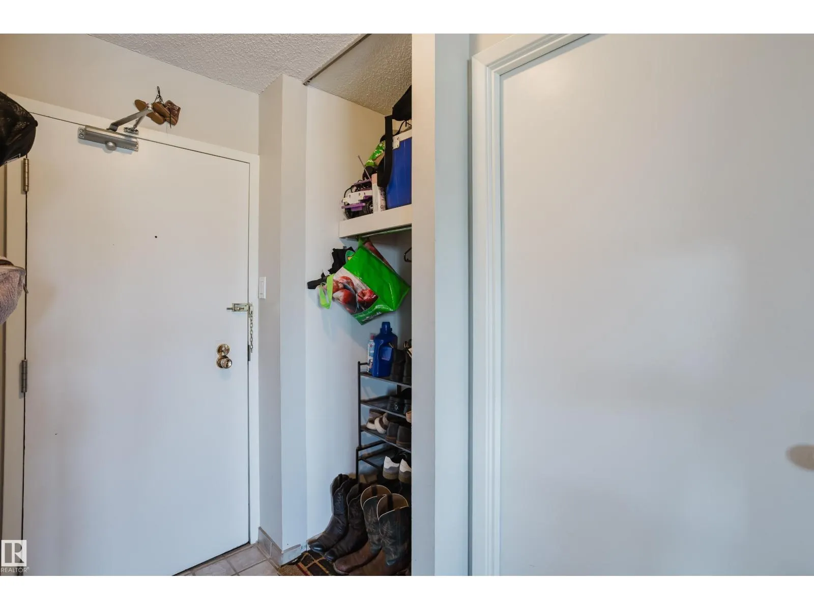 #903 9916 113 ST NW