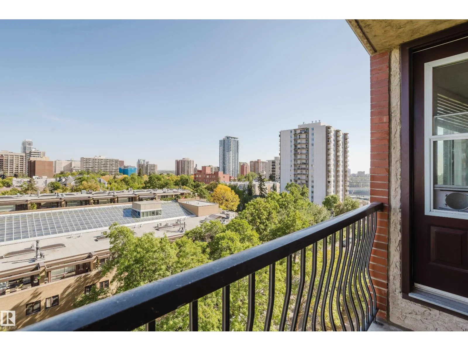 #903 9916 113 ST NW