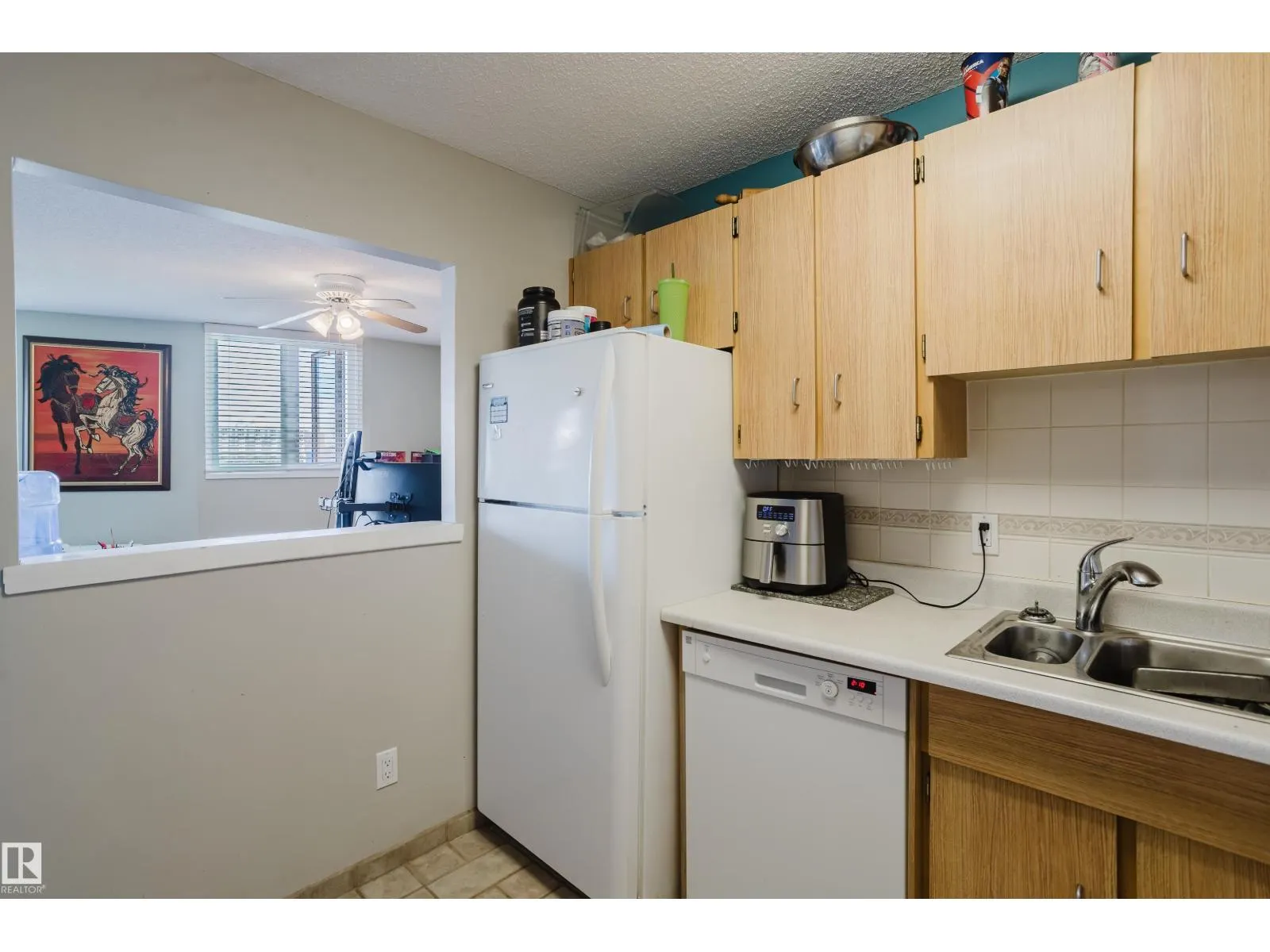 #903 9916 113 ST NW