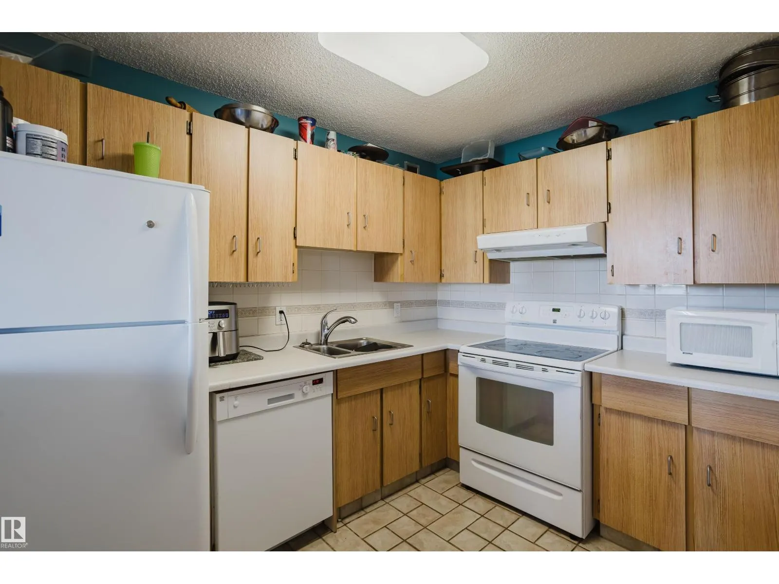 #903 9916 113 ST NW