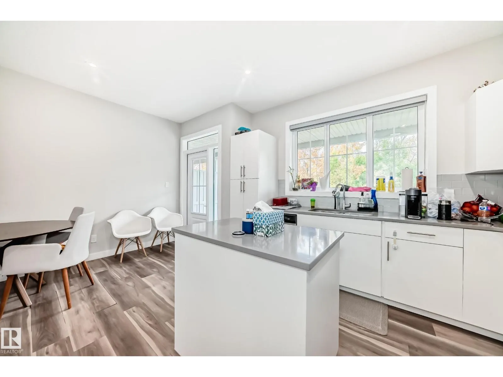 #16 1051 GRAYDON HILL BV SW