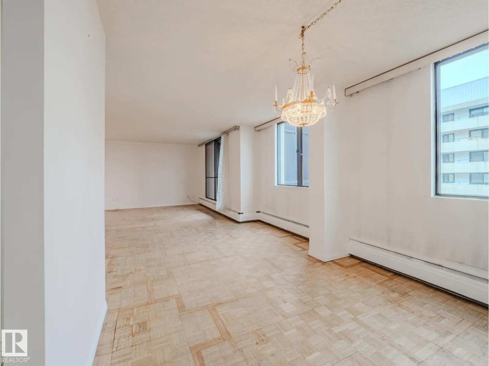 #1403 10160 115 ST NW