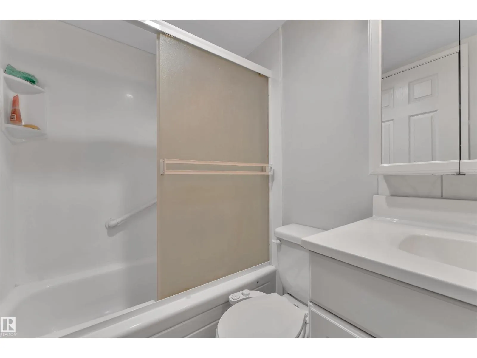 #407 9725 106 ST NW