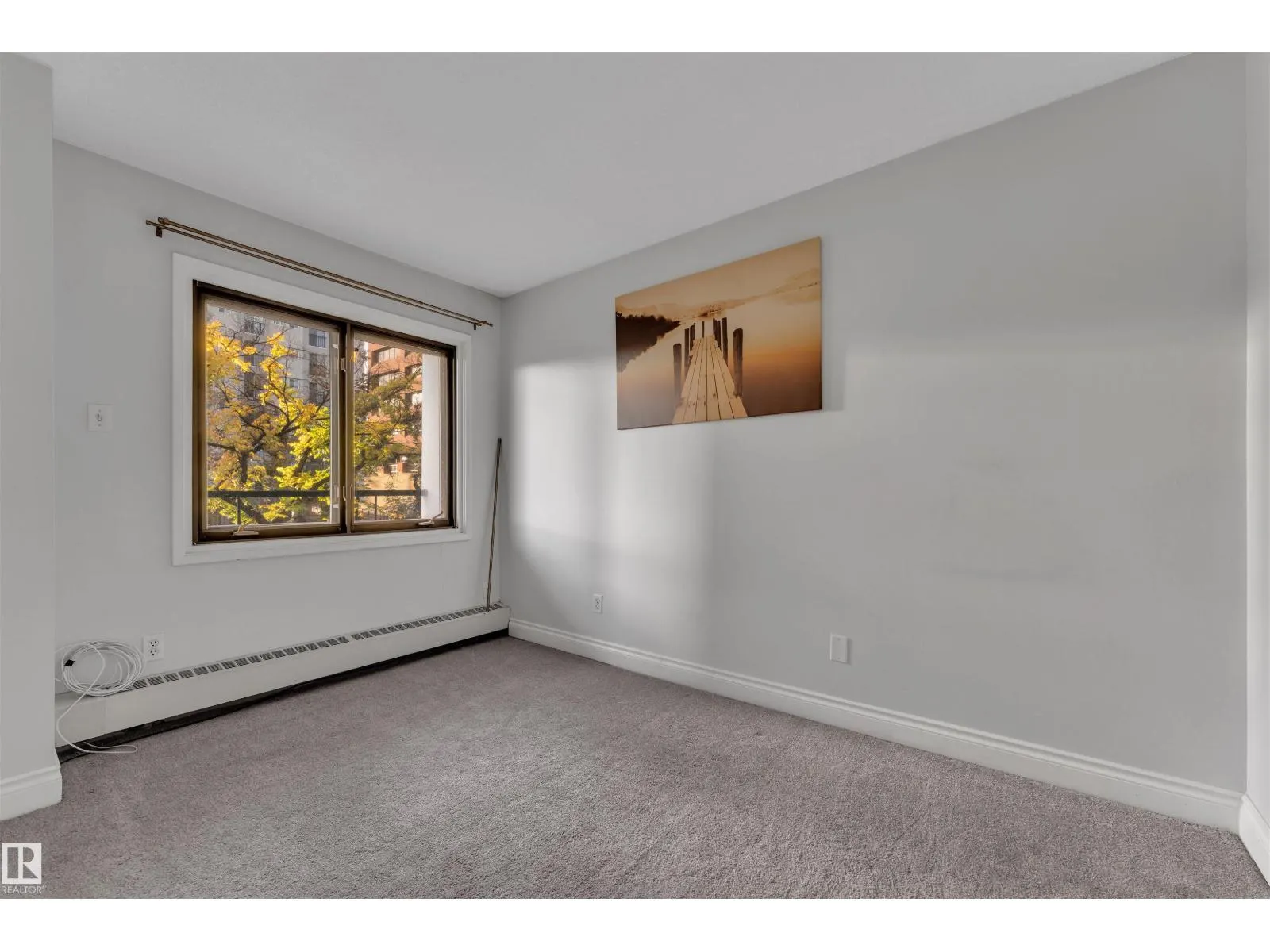 #407 9725 106 ST NW