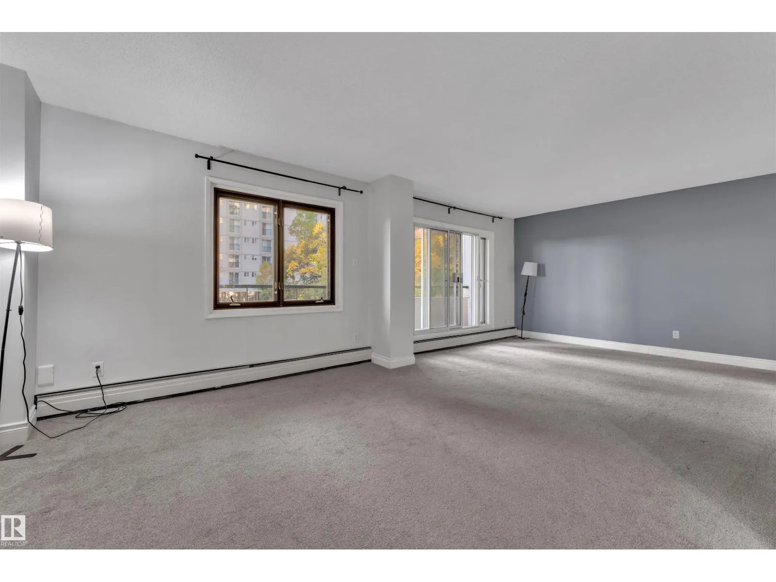#407 9725 106 ST NW