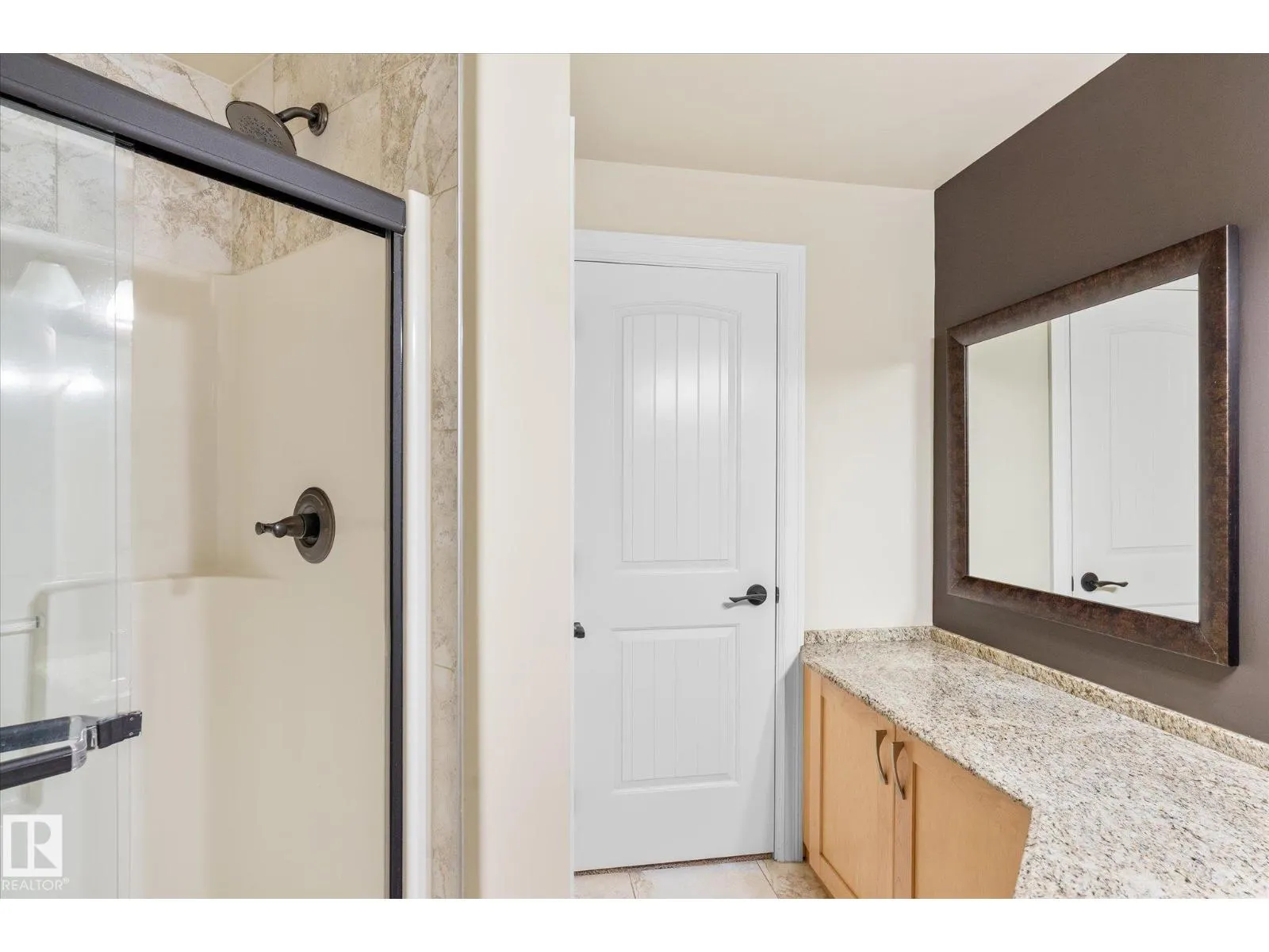 #507 10142 111 ST NW