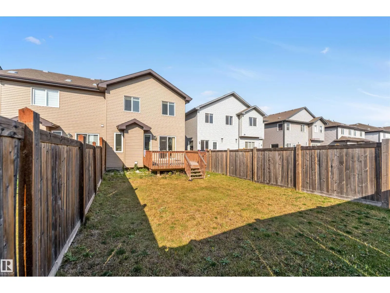 2919 16 AV NW NW