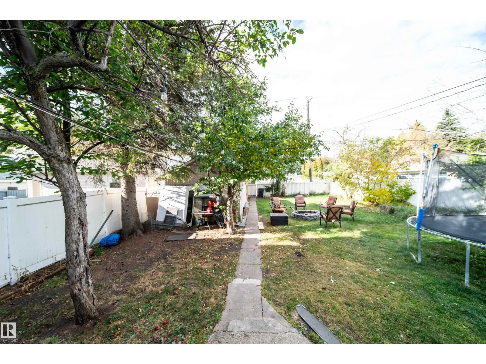 7910 75 ST NW