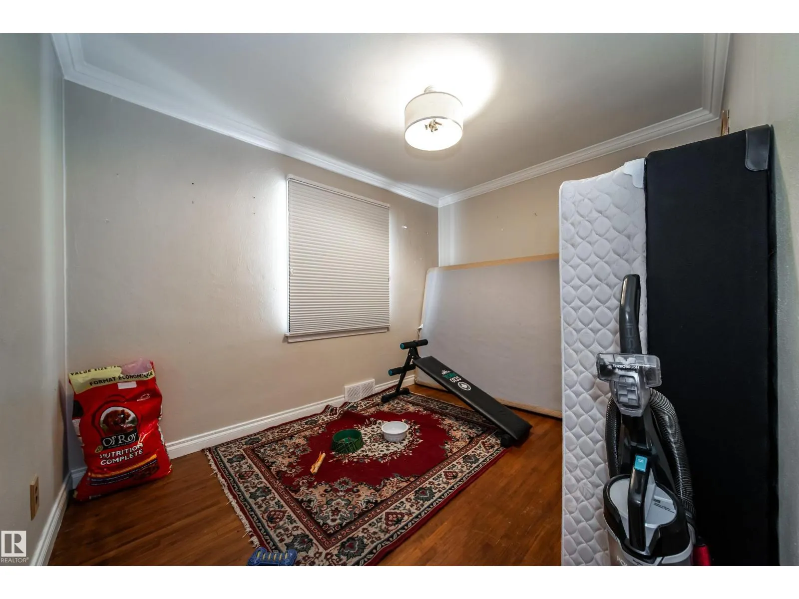 7910 75 ST NW