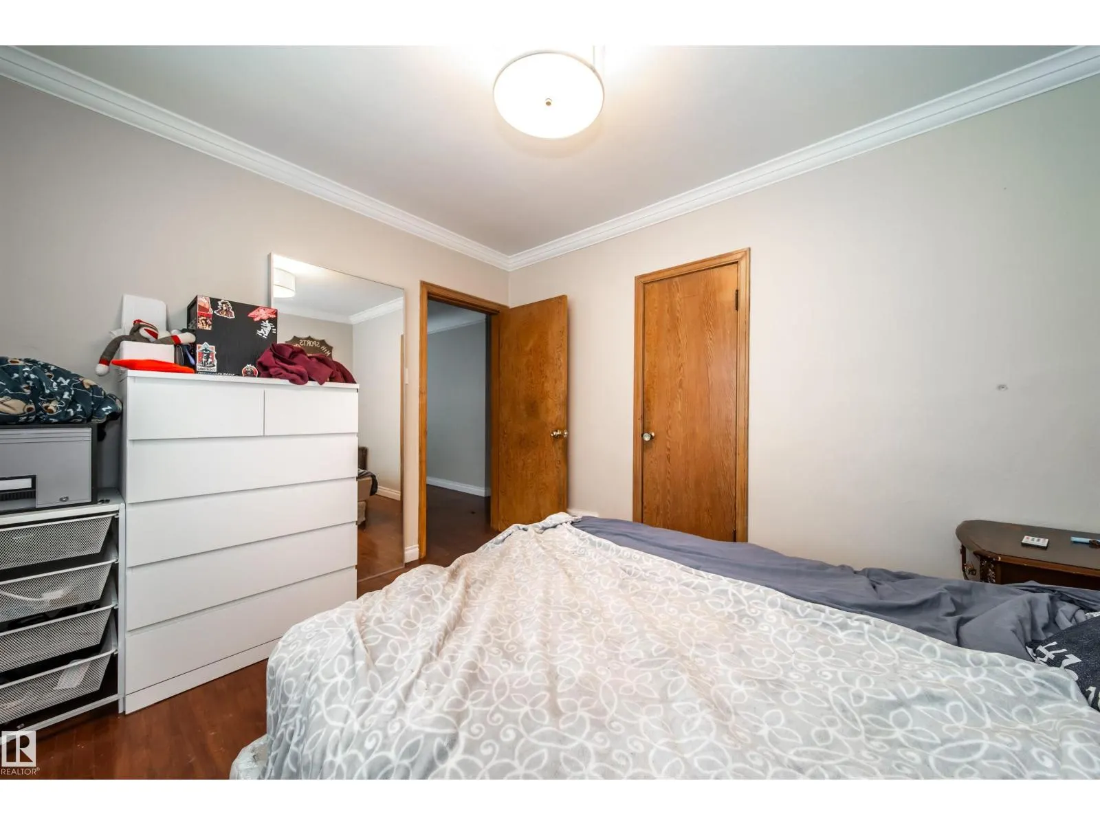 7910 75 ST NW