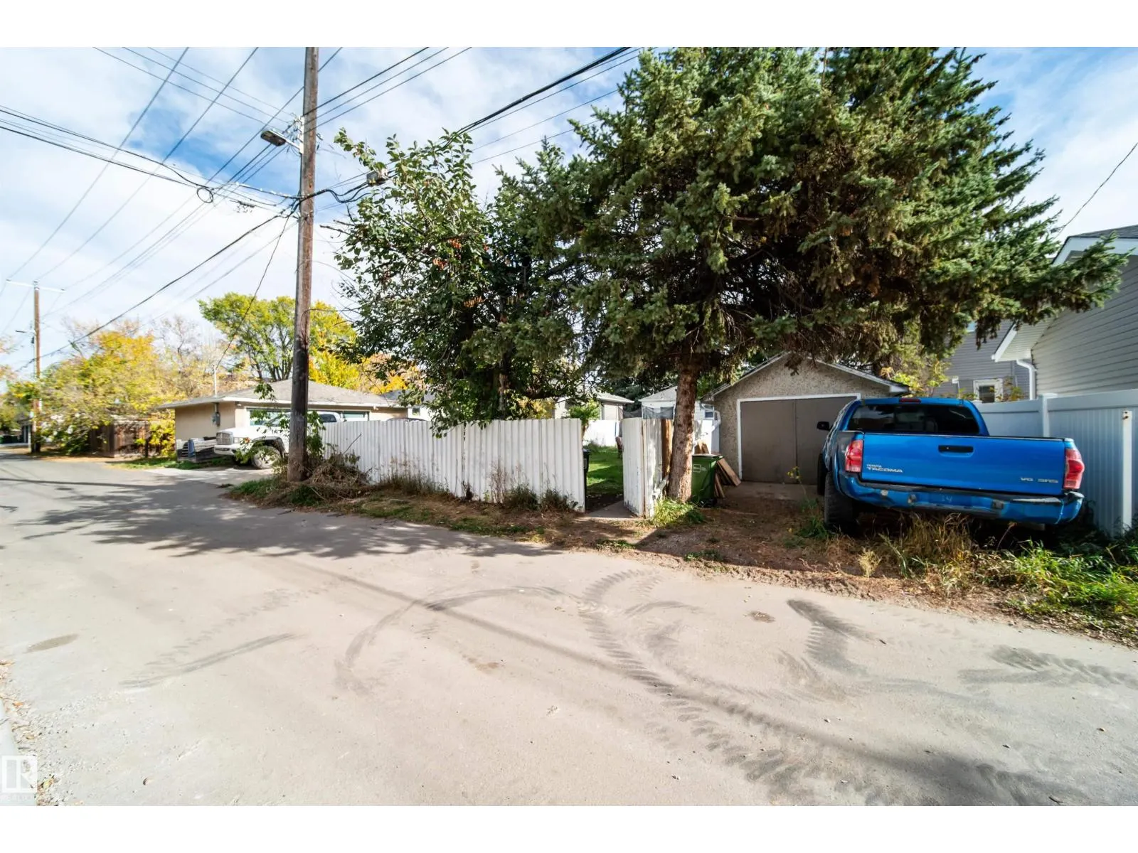 7910 75 ST NW