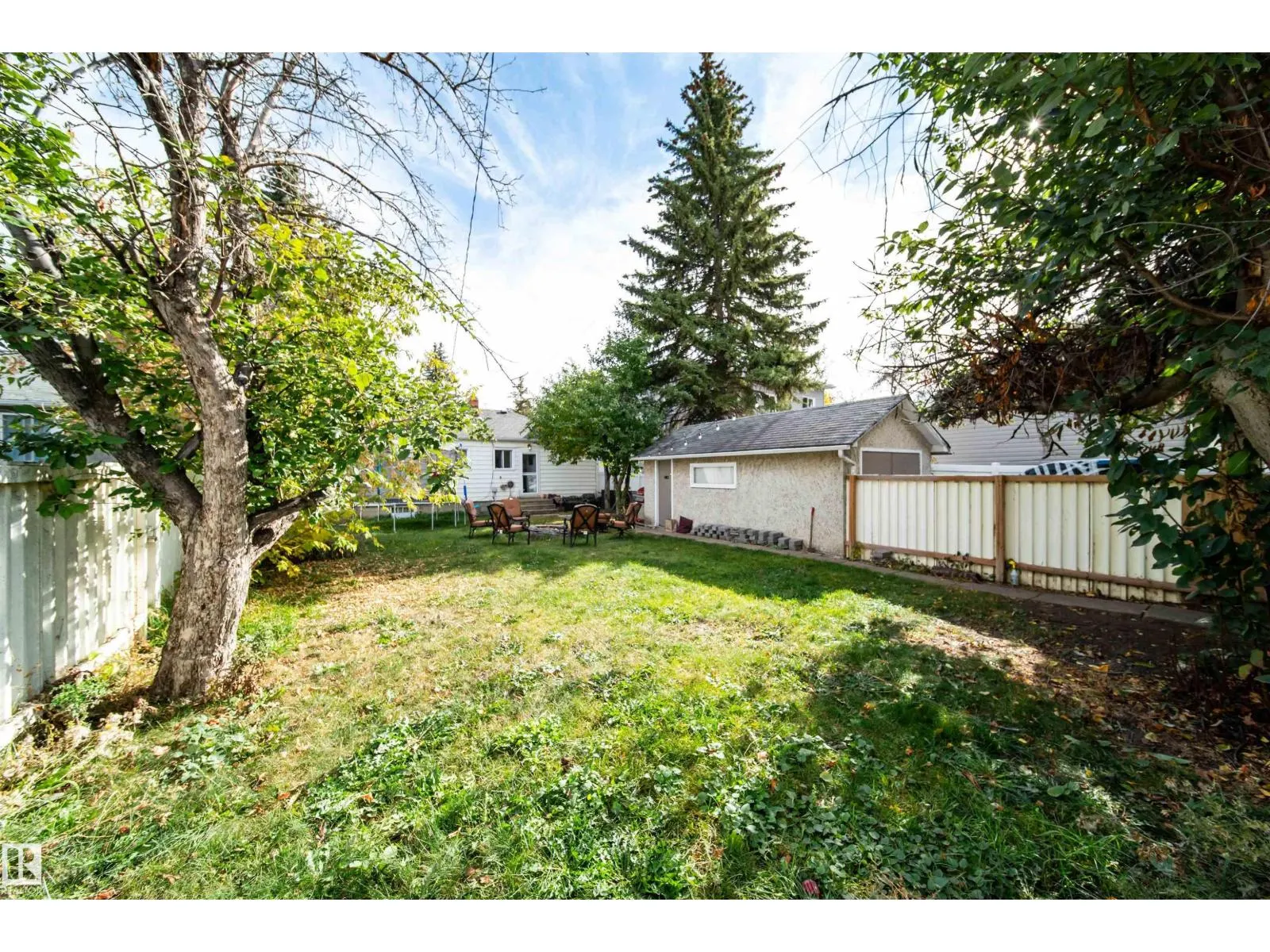 7910 75 ST NW