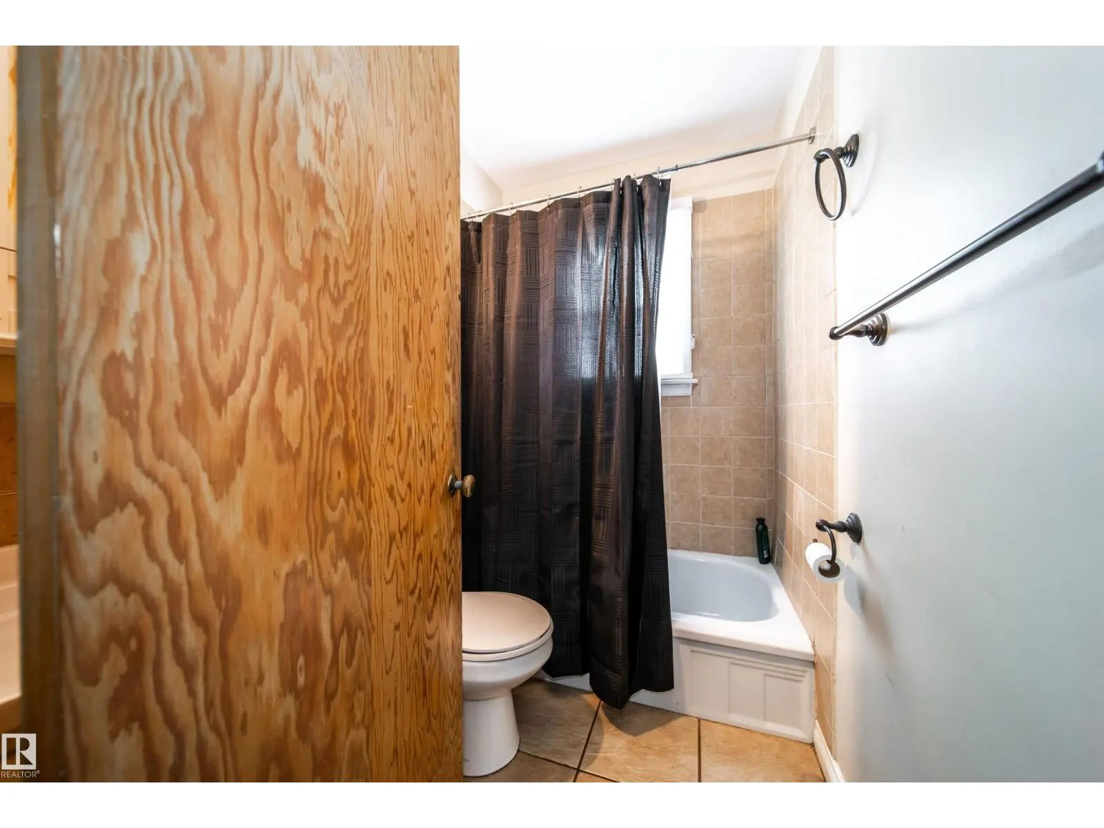 7910 75 ST NW
