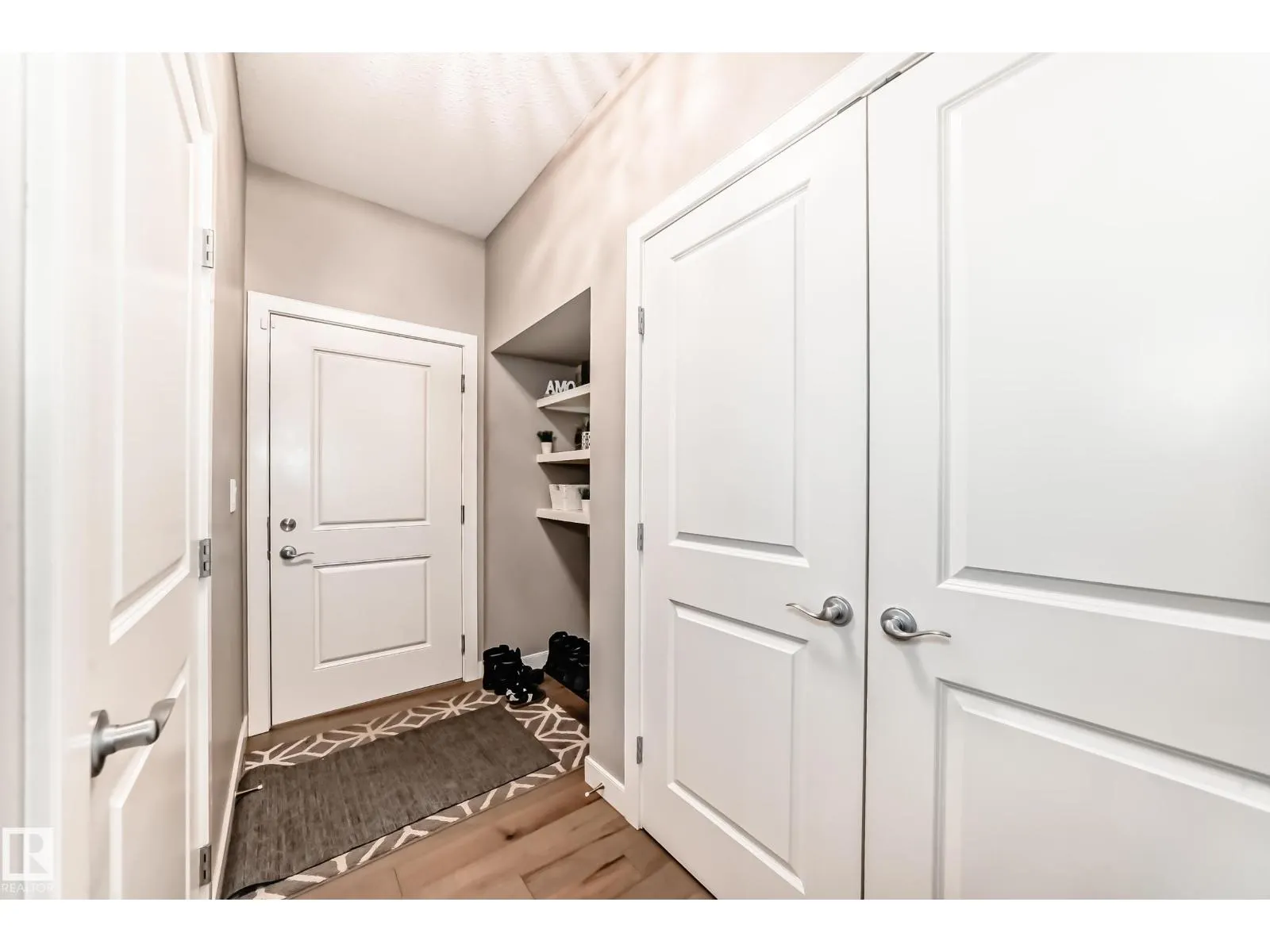 2012 200 ST NW