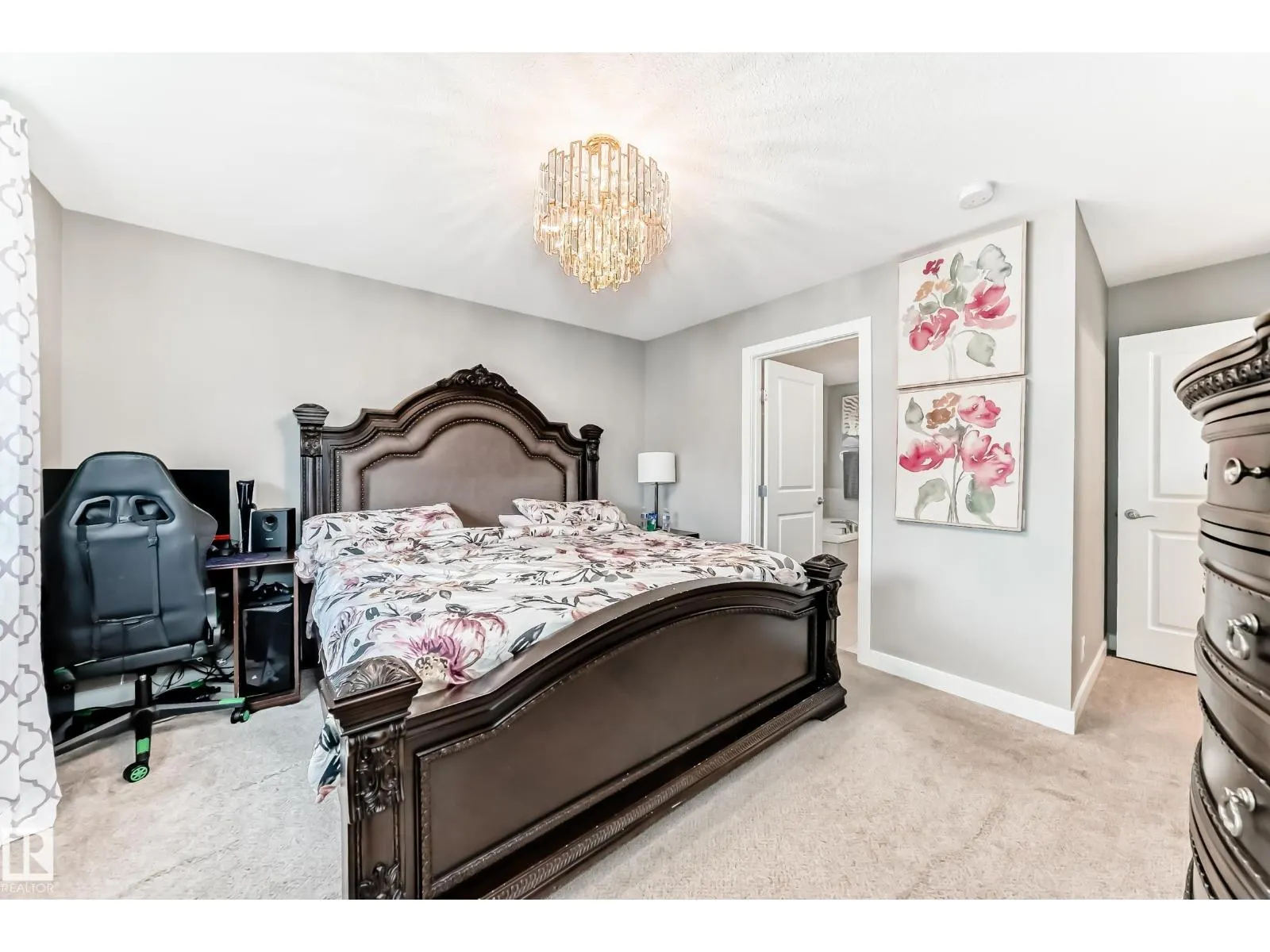 2012 200 ST NW
