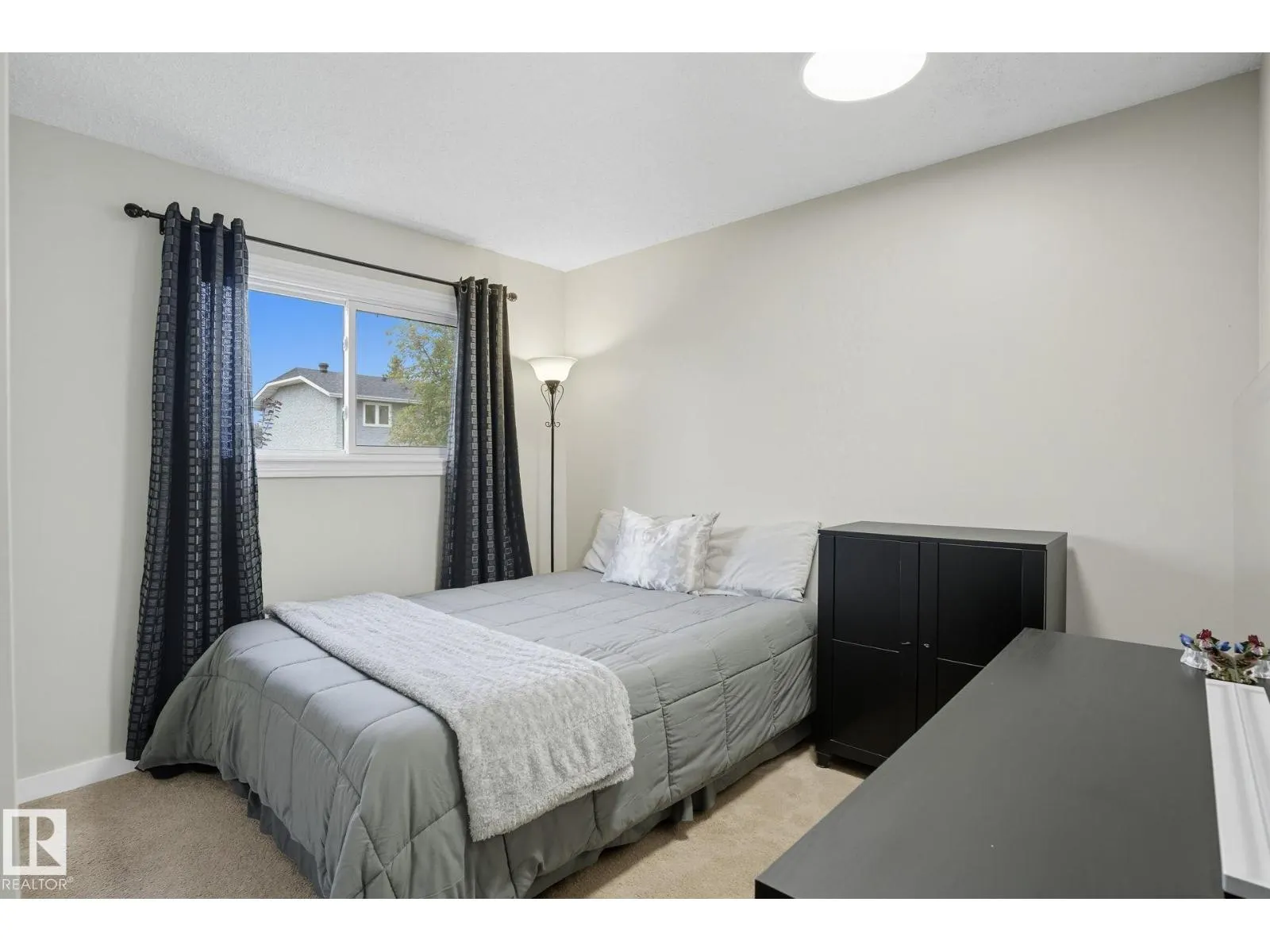 10962 168a AV NW NW