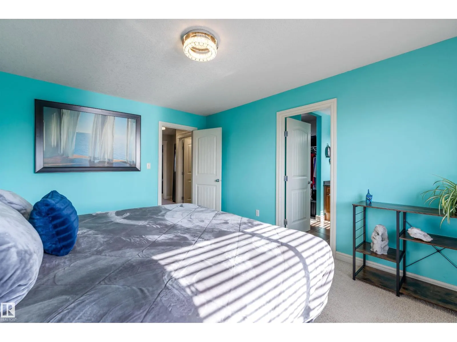 #4 15151 43 ST NW