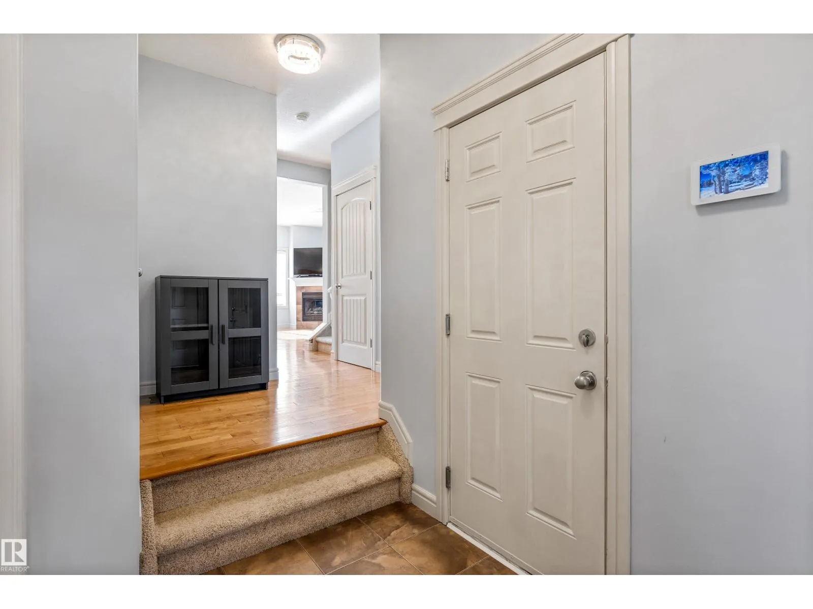 #4 15151 43 ST NW