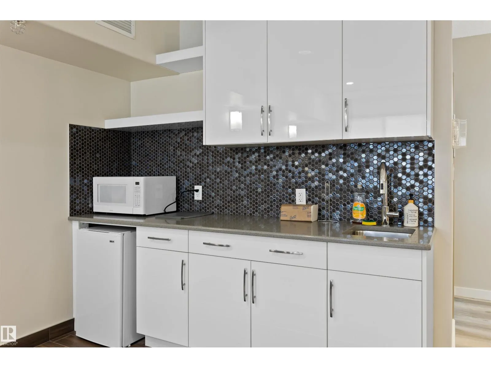 #416 1144 ADAMSON DR SW