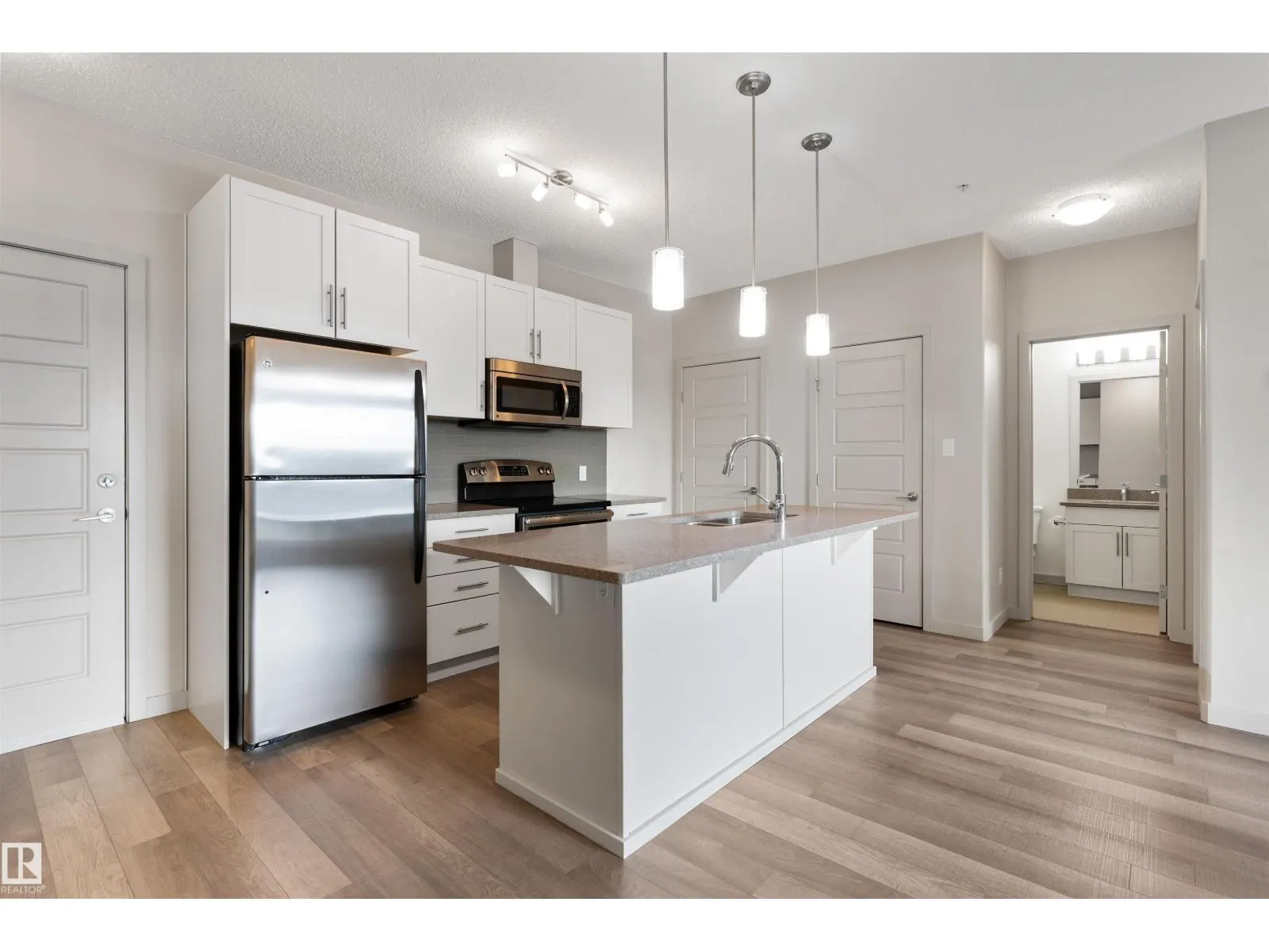 #416 1144 ADAMSON DR SW