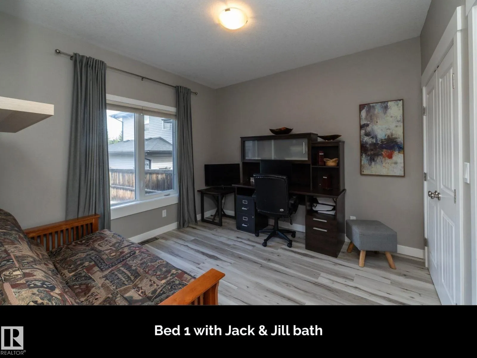 251 RAVINE DR