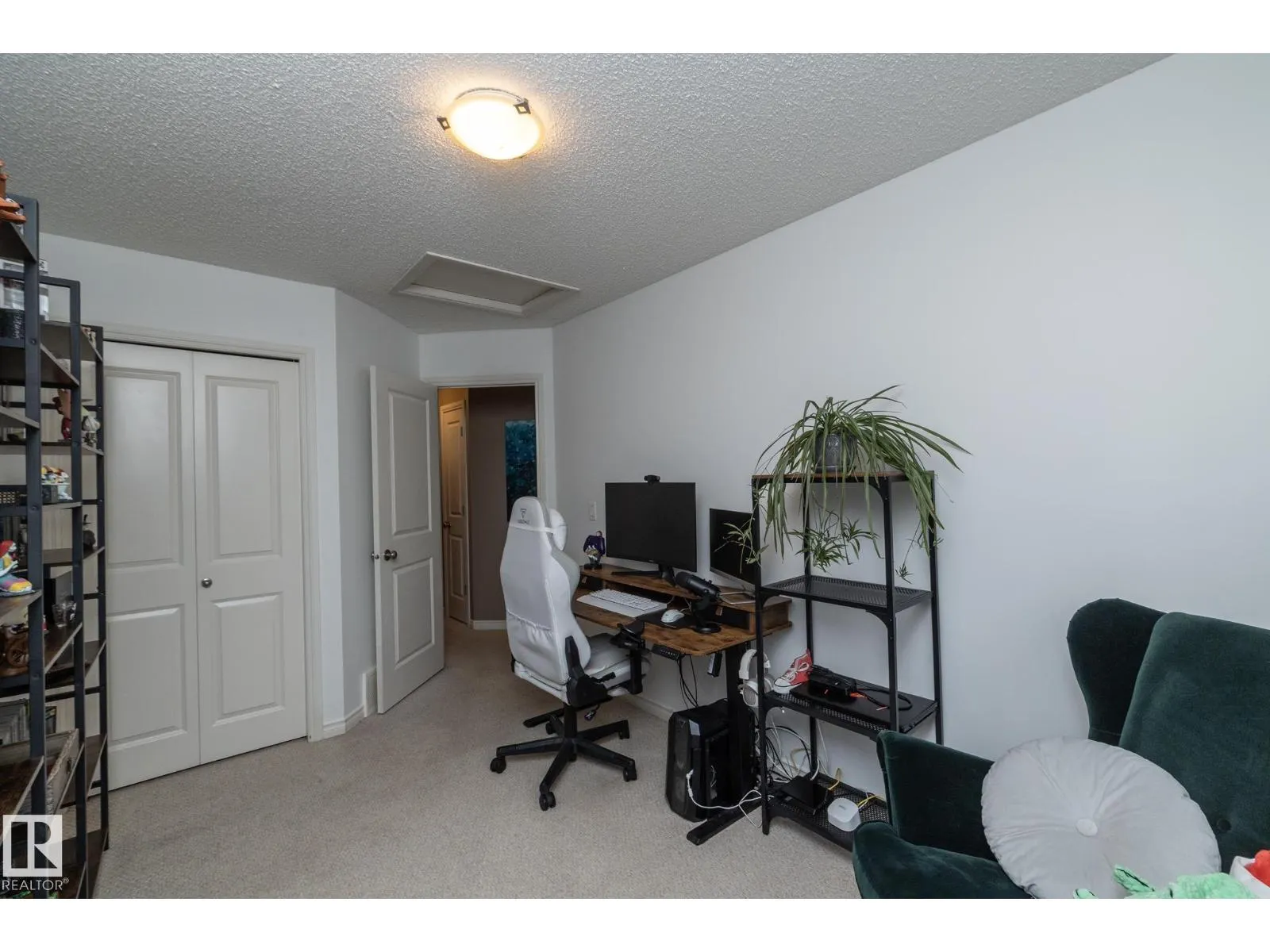 #6 10 WOODCREST