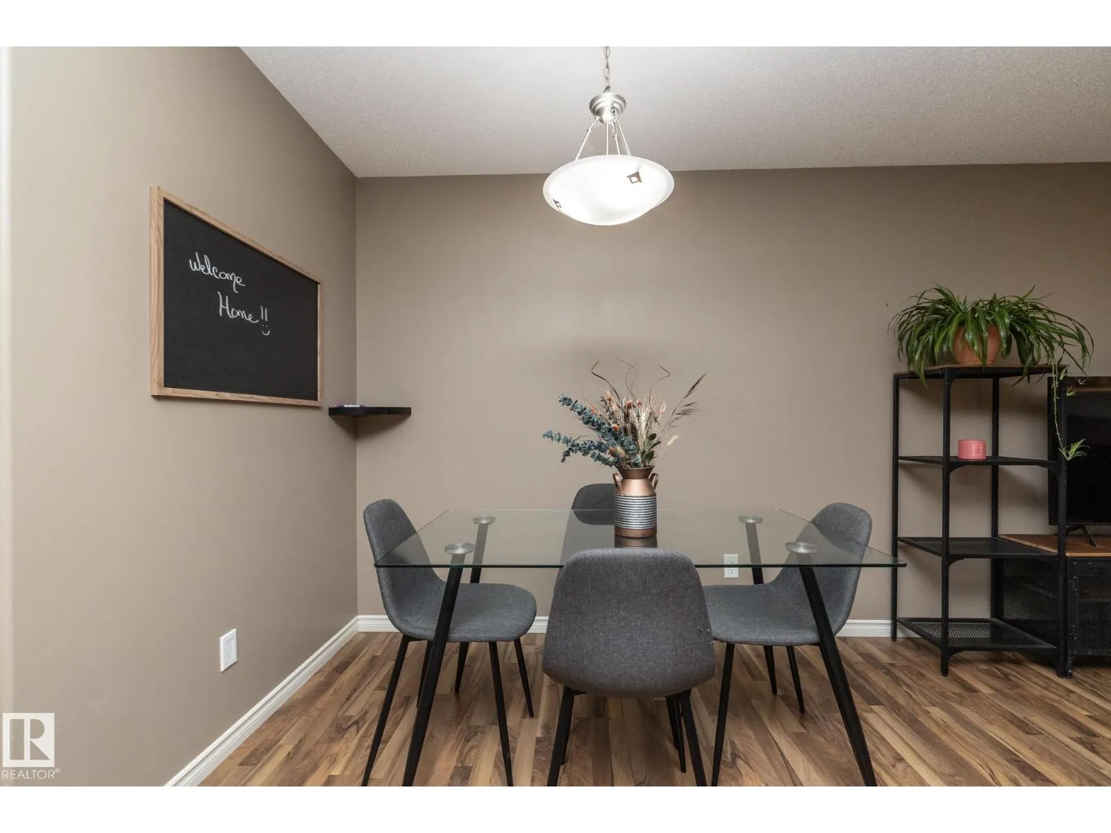 #6 10 WOODCREST