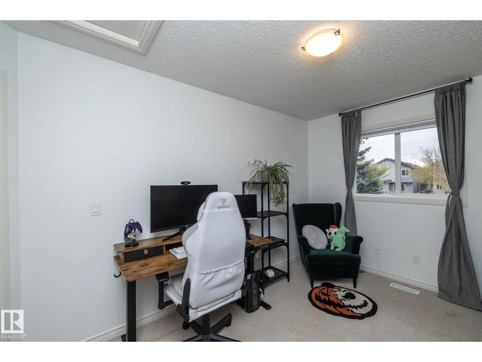 #6 10 WOODCREST