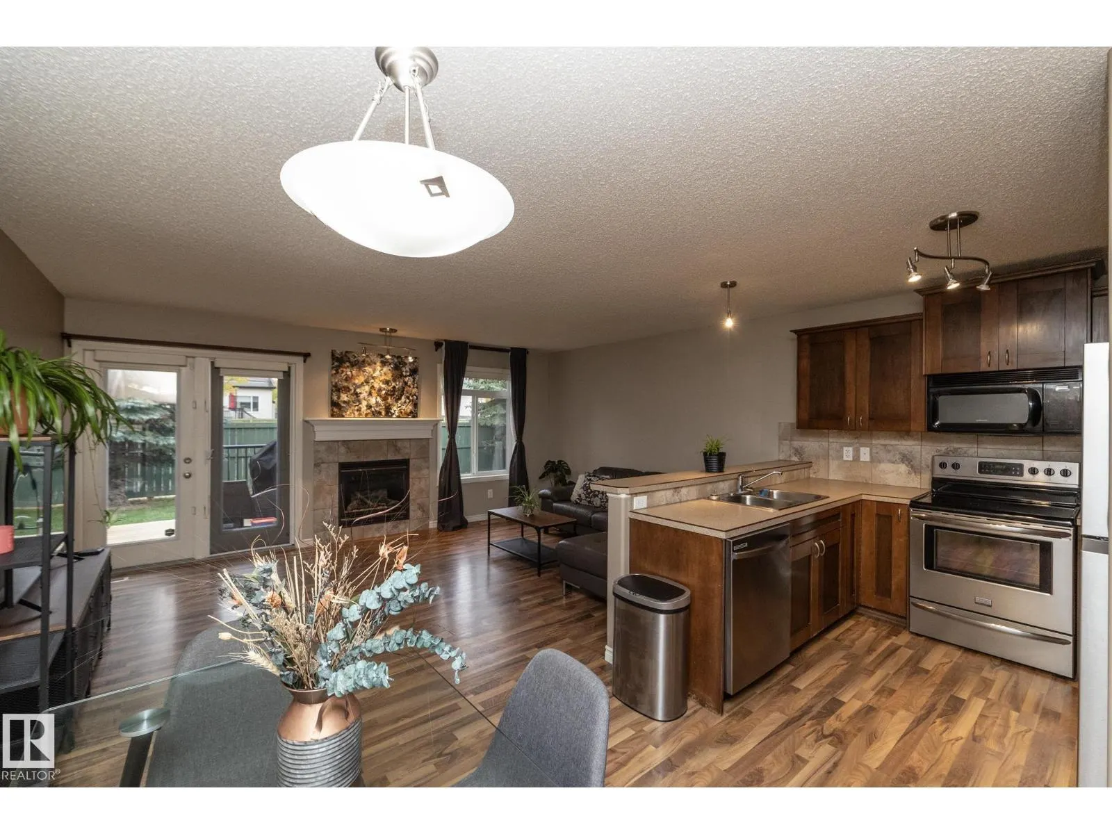 #6 10 WOODCREST