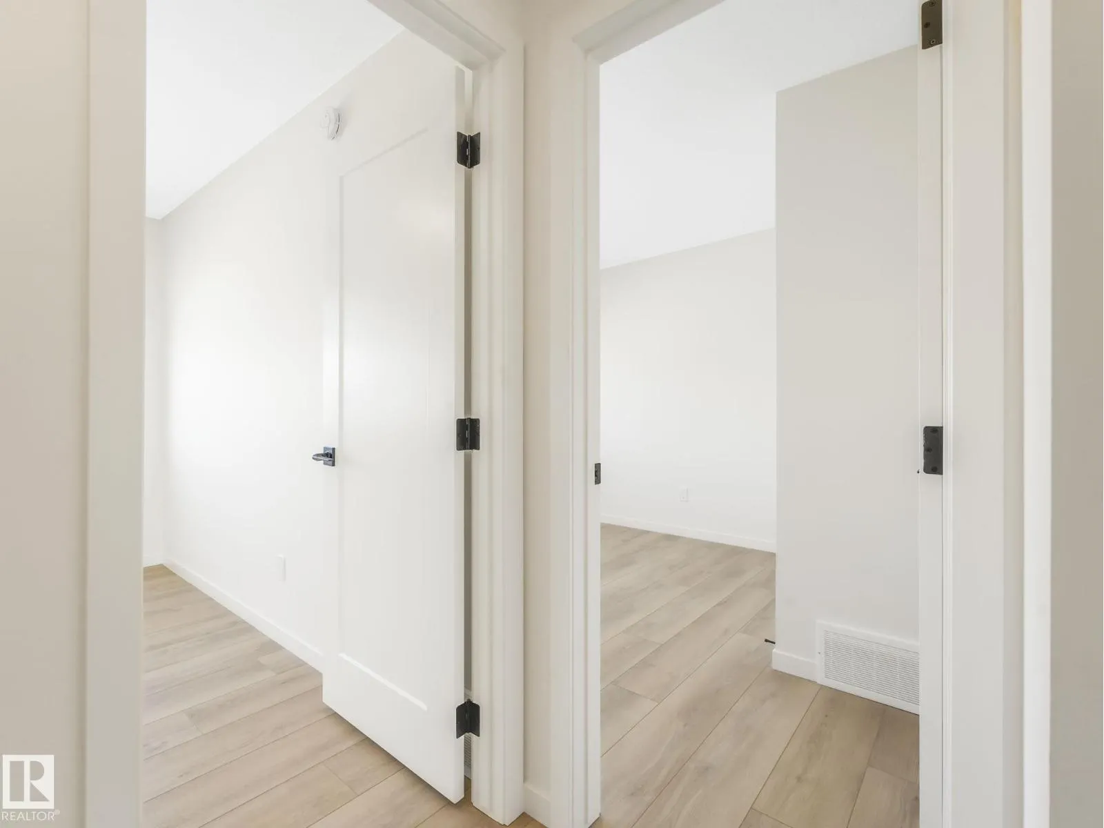 2211 158 ST SW