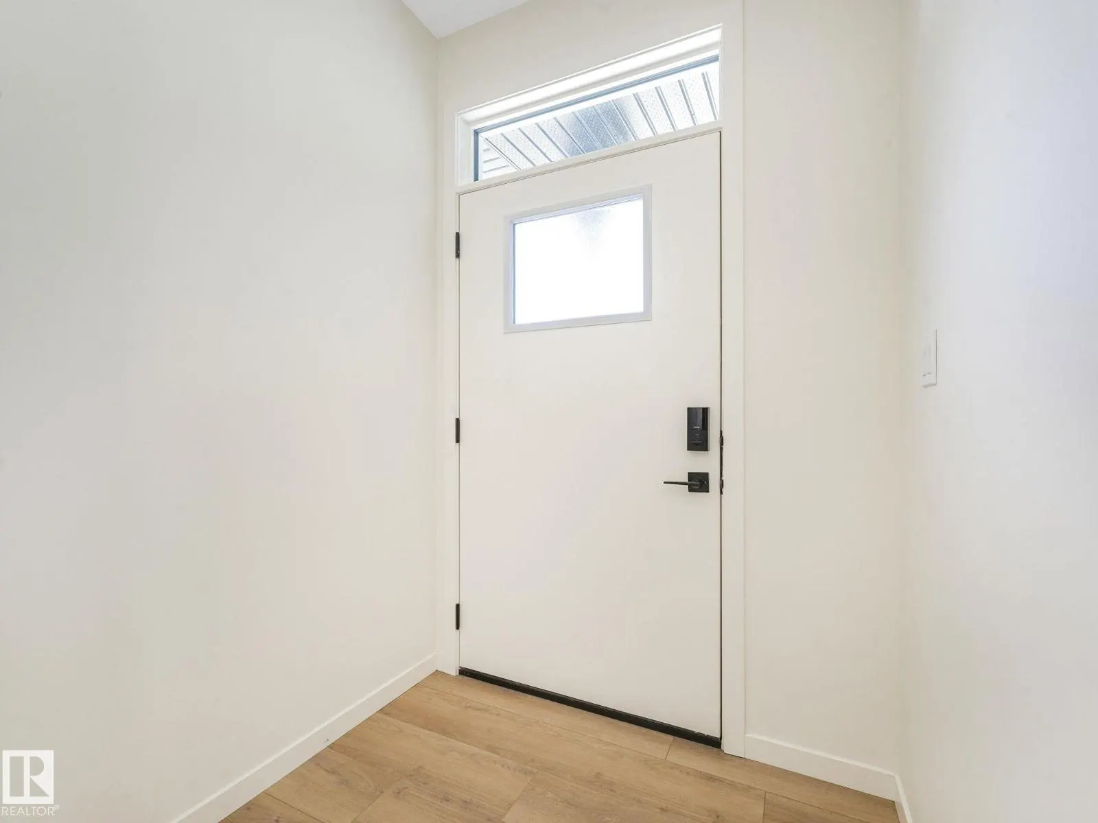 2211 158 ST SW