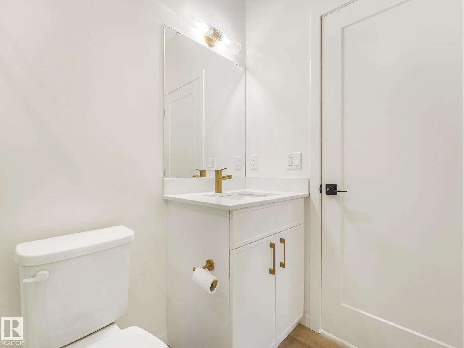 2211 158 ST SW
