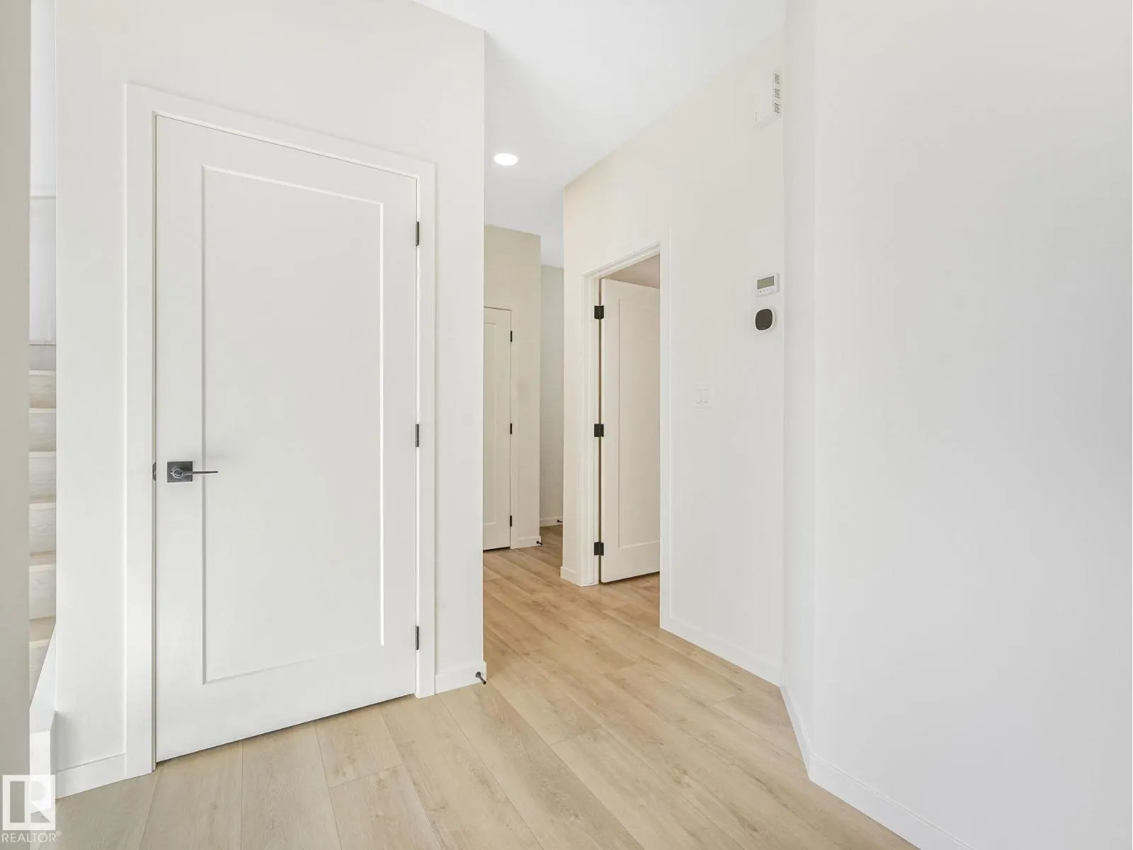 2211 158 ST SW
