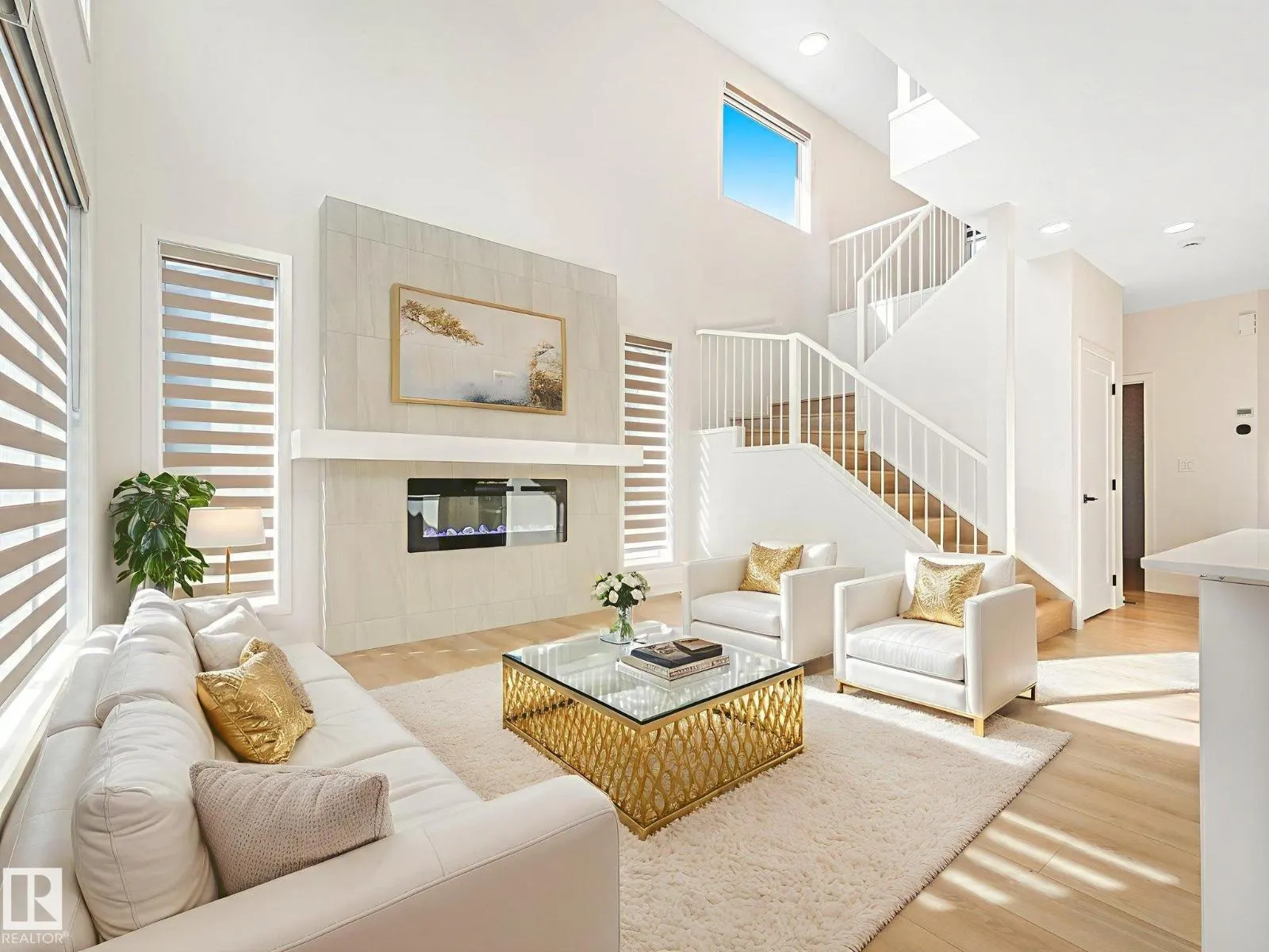 2211 158 ST SW
