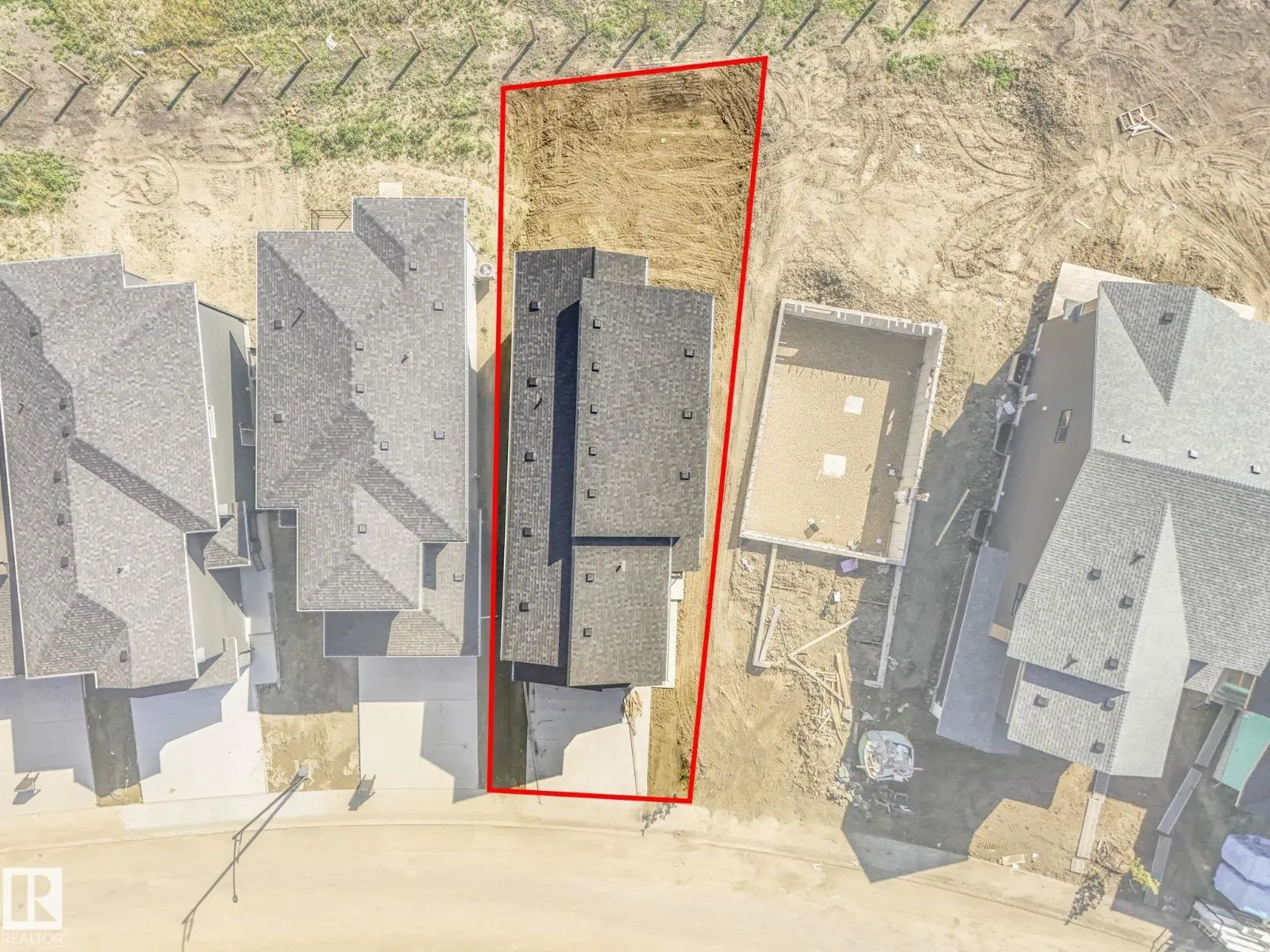 2211 158 ST SW