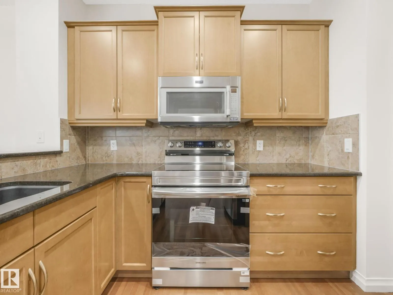 1214 AINSLIE WY SW