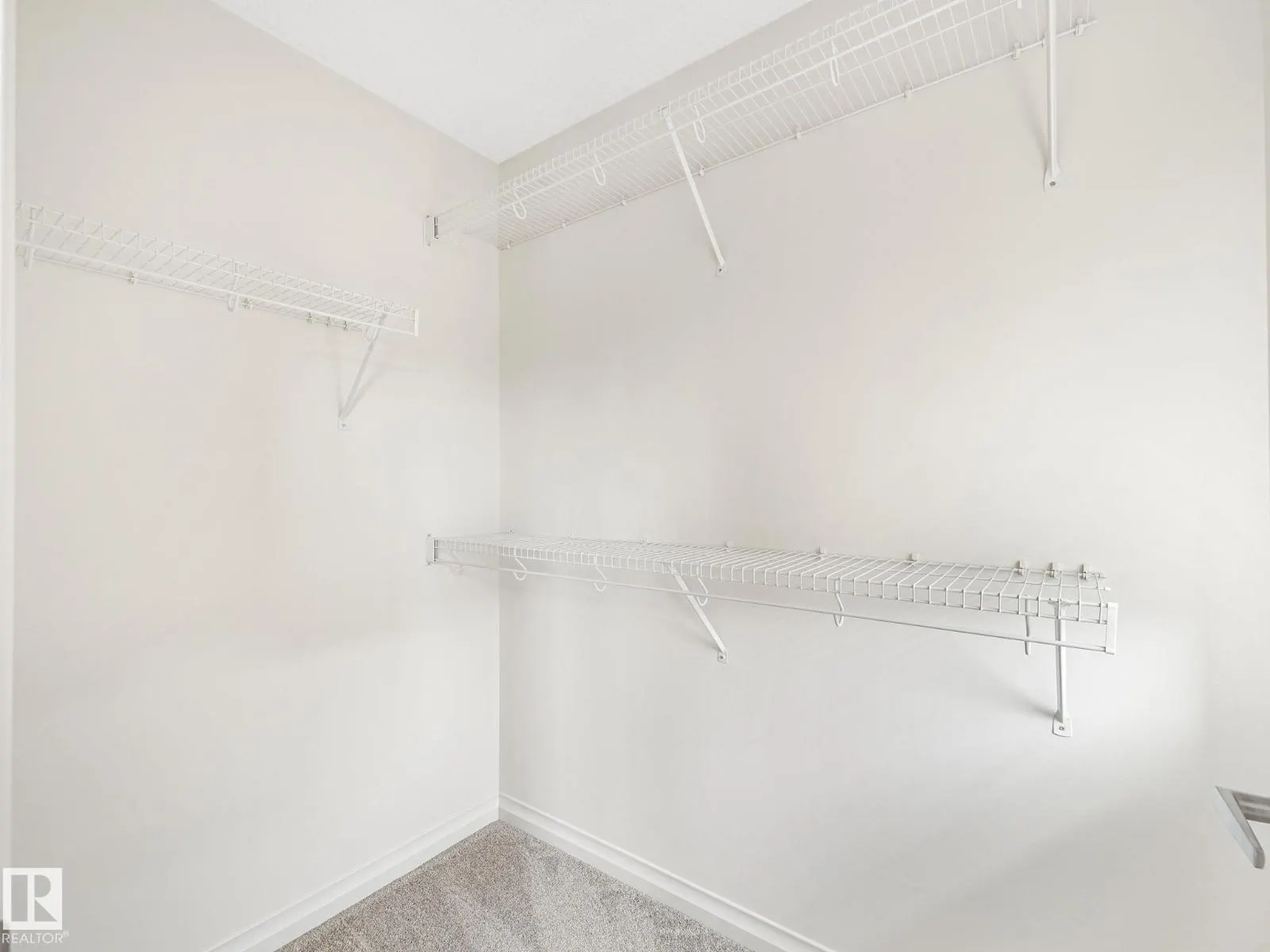1214 AINSLIE WY SW