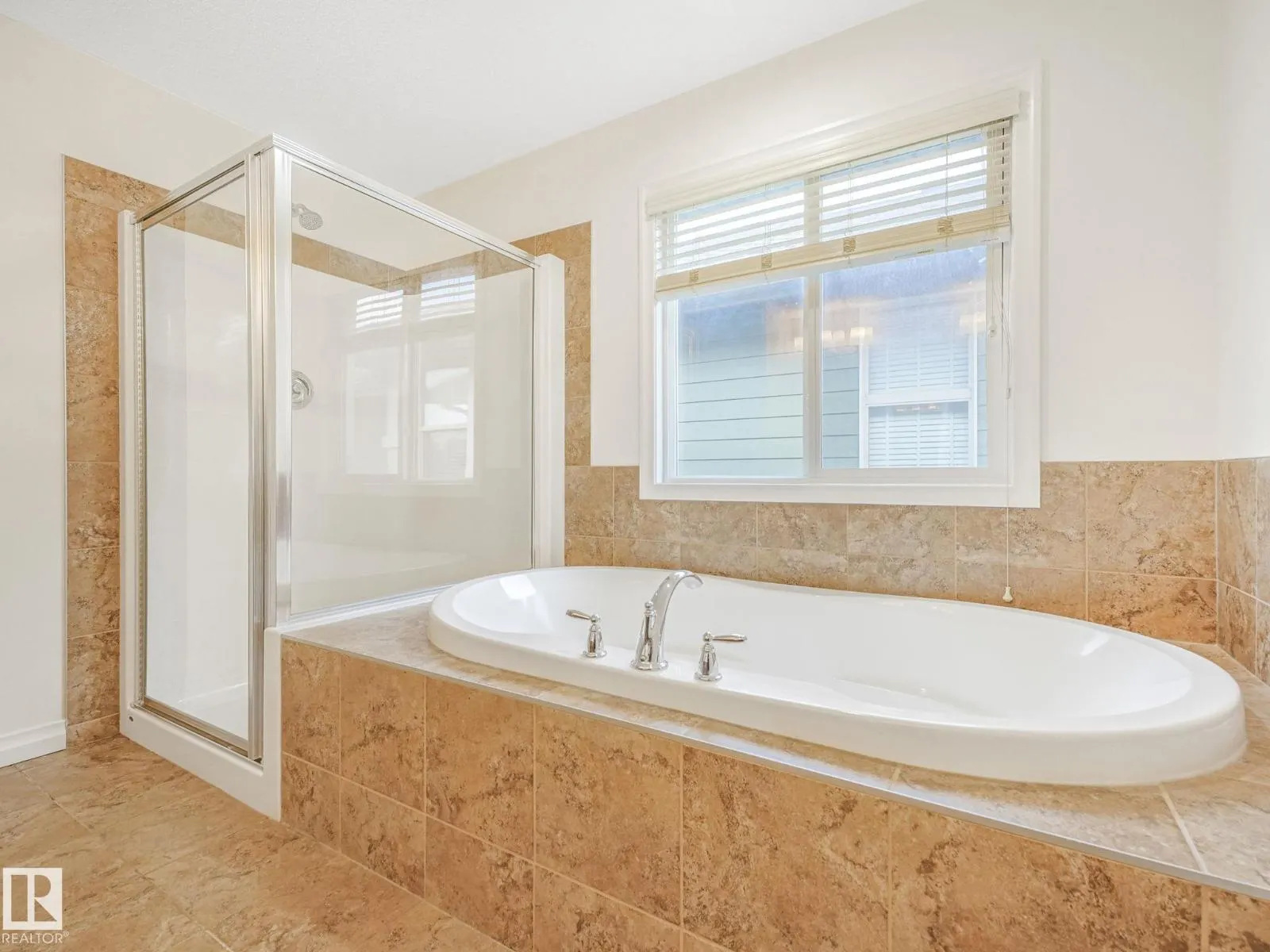 1214 AINSLIE WY SW