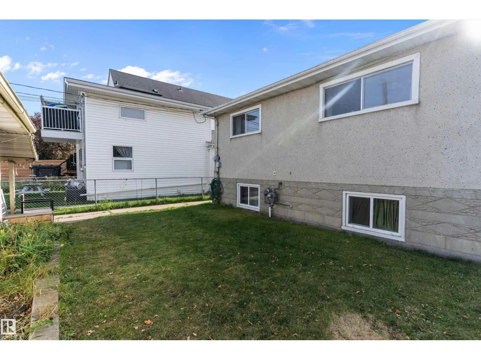 10570 66 AV NW
